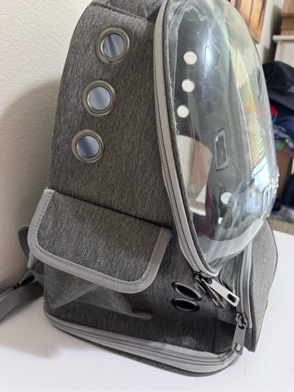 Moorpet Bubble Adjustable Pet Backpack - Like New - Never Used - Picture 7 of 12
